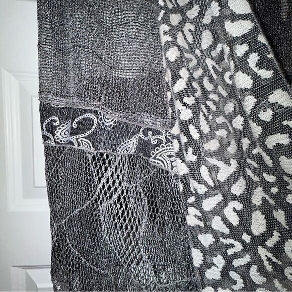 ADORE Cascade Open Front Crochet Lagenlook Sleeveless Vest - Picture 9 of 14